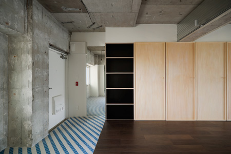 doors-by-hiroyuki-tanaka-architects-2.jpg