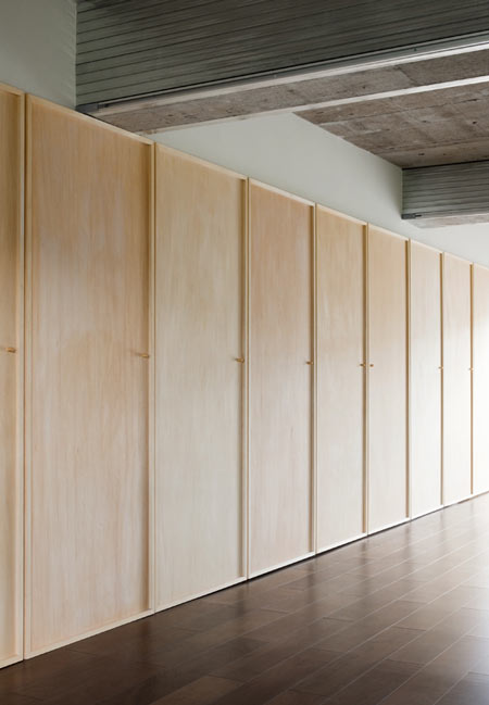 doors-by-hiroyuki-tanaka-architects-3.jpg