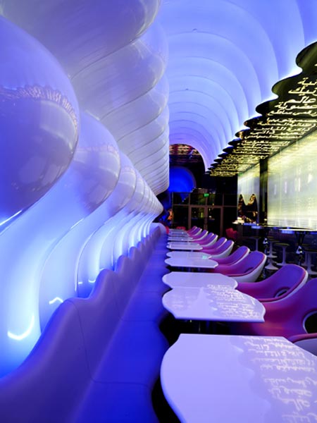 switch-restaurant-by-karim-rashid-19.jpg