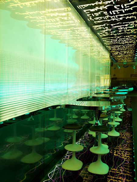 switch-restaurant-by-karim-rashid-22.jpg