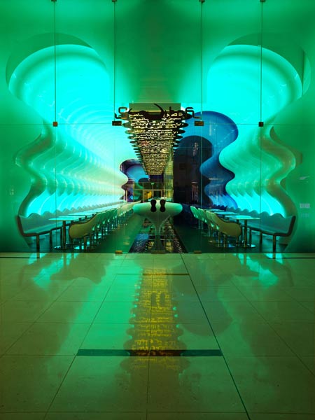 switch-restaurant-by-karim-rashid-25.jpg
