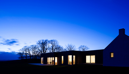 dzn_house_on_a_hill_HOM-0210-0112