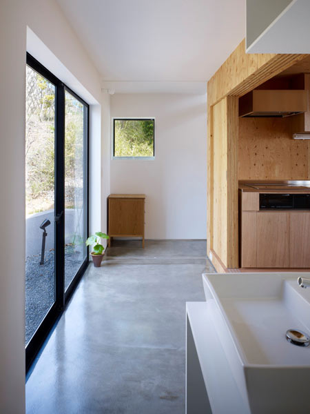 Belly House by Tomohiro Hata Architect and Associates Belly House by Tomohiro Hata Architect and Associates