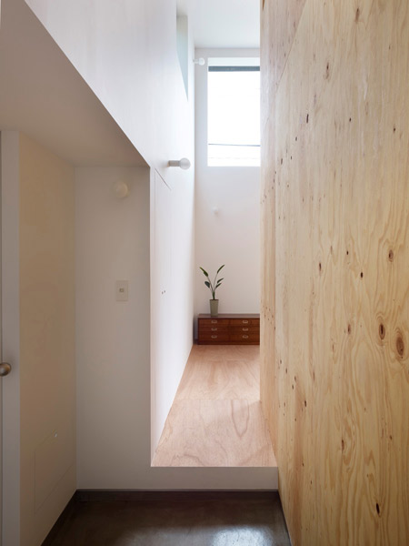 Belly House by Tomohiro Hata Architect and Associates Belly House by Tomohiro Hata Architect and Associates