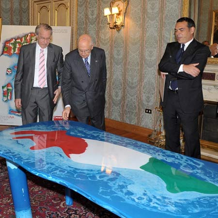 Table Italia by Gaetano Pesce for Cassina