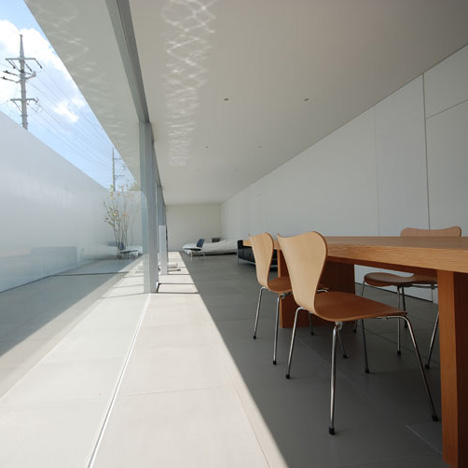 Minimalist House by Shinichi Ogawa & Associates Minimalist House by Shinichi Ogawa & Associates