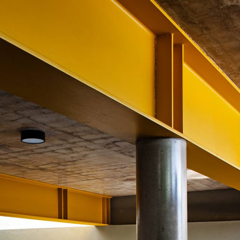 Mirante do Horto House by Flavio Castro Mirante do Horto House by Flavio Castro