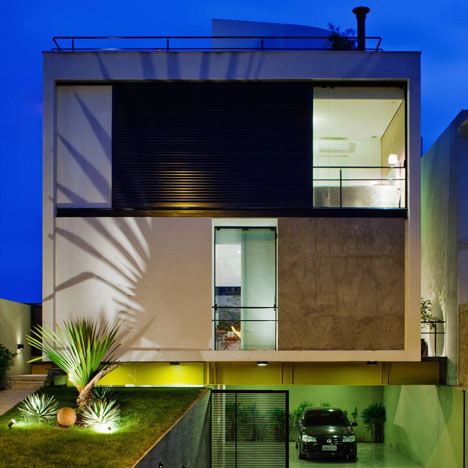 Mirante do Horto House by Flavio Castro Mirante do Horto House by Flavio Castro