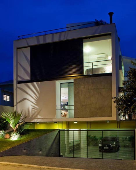 Mirante do Horto House by Flavio Castro Mirante do Horto House by Flavio Castro