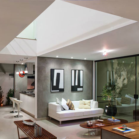 Mirante do Horto House by Flavio Castro Mirante do Horto House by Flavio Castro