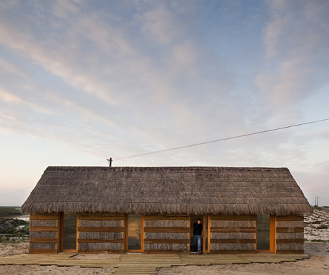Casa Areia by Aires Mateus Architects Casa Areia by Aires Mateus Architects