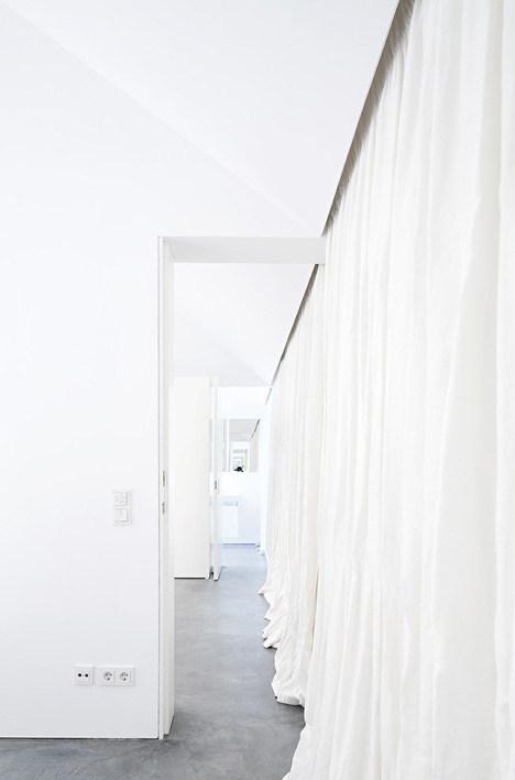 Casa Areia by Aires Mateus Architects Casa Areia by Aires Mateus Architects