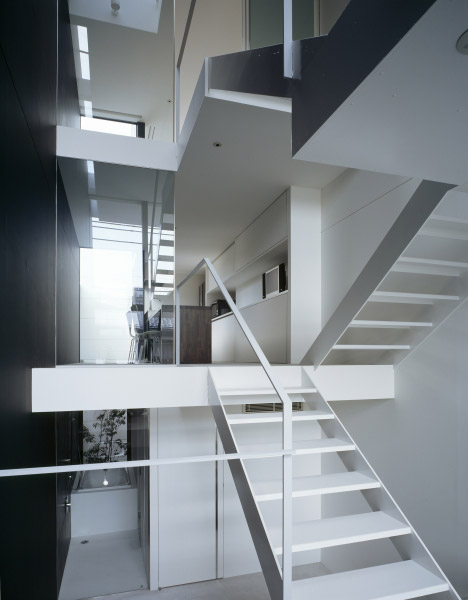 House by Shintaro Fujiwara