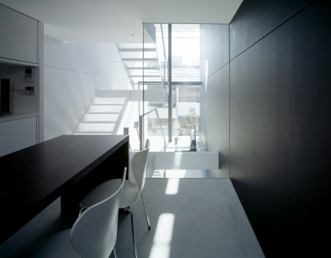 House by Shintaro Fujiwara