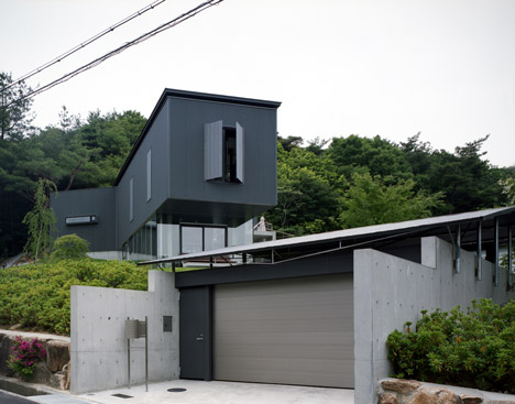 Lifted House by Masato Sekiya Lifted House by Masato Sekiya