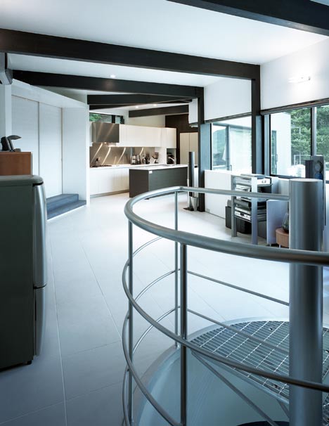Lifted House by Masato Sekiya Lifted House by Masato Sekiya