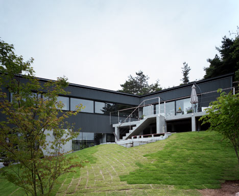 Lifted House by Masato Sekiya Lifted House by Masato Sekiya