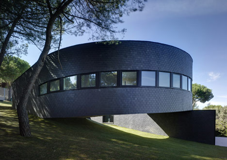 360 House by Subarquitectura