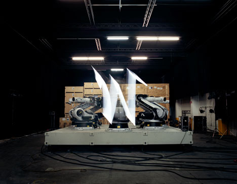 Outrace by Kram/Weisshaar Outrace by Kram/Weisshaar