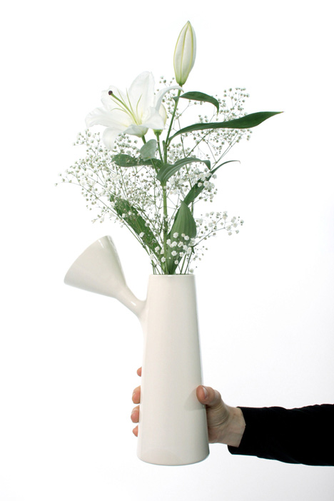 Funnel Vase by Roger Arquer