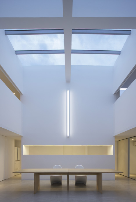 Cube House by Shinichi Ogawa & Associates Cube House by Shinichi Ogawa & Associates