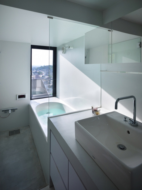 House in Fukuyama by Suppose Design Office House in Fukuyama by Suppose Design Office