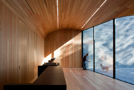 Monitoring and Investigation Center of Furnas by Aires Mateus Monitoring and Investigation Center of Furnas by Aires Mateus