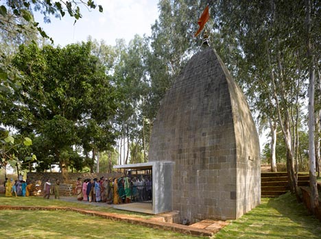 Shiv Temple by Sameep Padora & Associates Shiv Temple by Sameep Padora & Associates