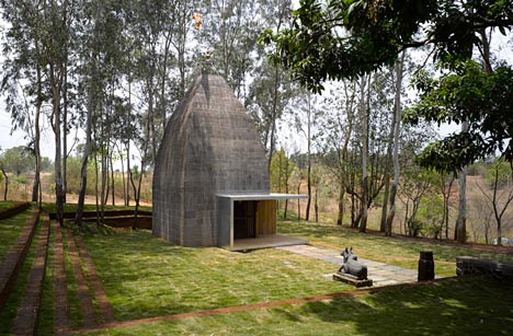 Shiv Temple by Sameep Padora & Associates Shiv Temple by Sameep Padora & Associates