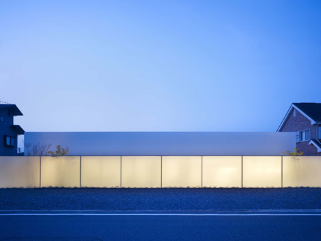 Warehouse by Shinichi Ogawa & Associates Warehouse by Shinichi Ogawa & Associates