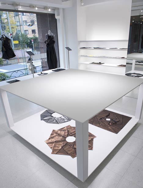 132 5. Issey Miyake by Tokujin Yoshioka 132 5. Issey Miyake by Tokujin Yoshioka