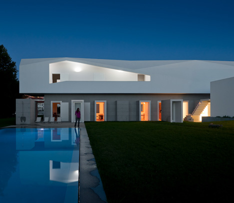 House in Oporto by Alvaro Siza House in Oporto by Alvaro Siza