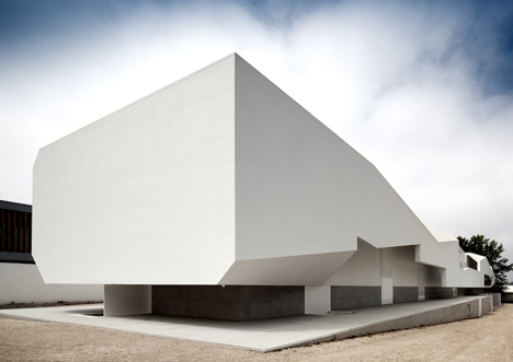 House in Oporto by Alvaro Siza House in Oporto by Alvaro Siza