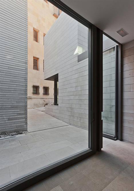 El Claustro Cultural Center by Eneseis El Claustro Cultural Center by Eneseis