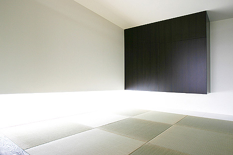House with a Concrete Louver by StudioGreenBlue