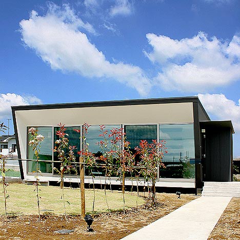 House with a Concrete Louver by StudioGreenBlue