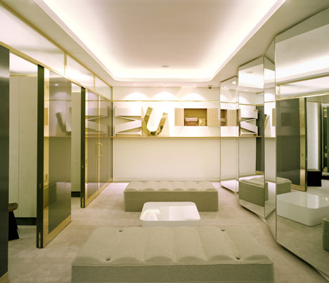 Mulberry Store by Universal Design Studio Mulberry Store by Universal Design Studio
