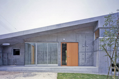Hiedaira House by Thomas Daniell Studio Hiedaira House by Thomas Daniell Studio