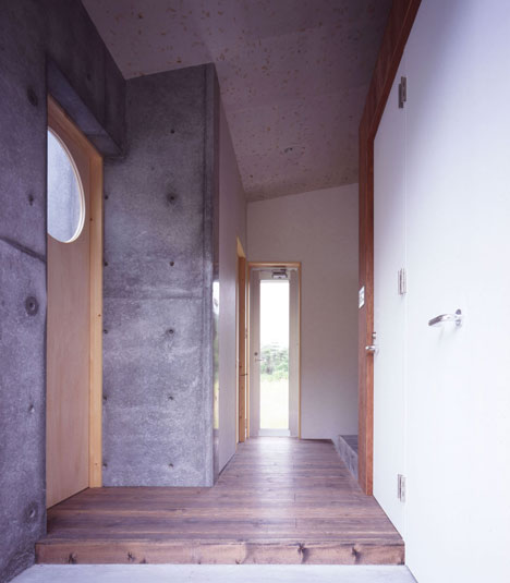 Hiedaira House by Thomas Daniell Studio Hiedaira House by Thomas Daniell Studio