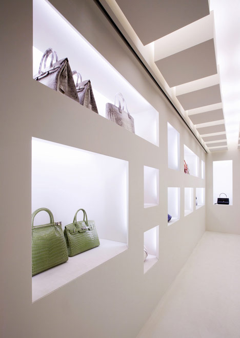 Kwanpen Boutique by Betwin Space Design