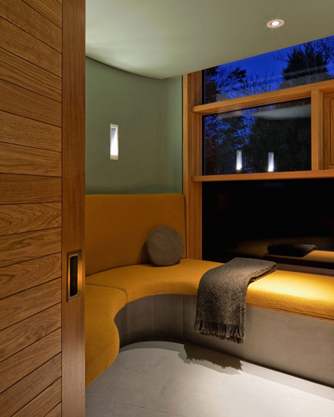 Maggie's Centre Cheltenham by MJP Architects