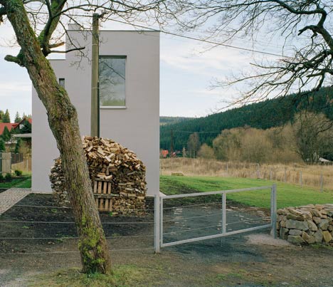 Mountain house by FAM Architekti Mountain house by FAM Architekti