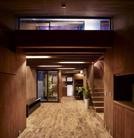 Ogaki House by Katsutoshi Sasaki and Associates
