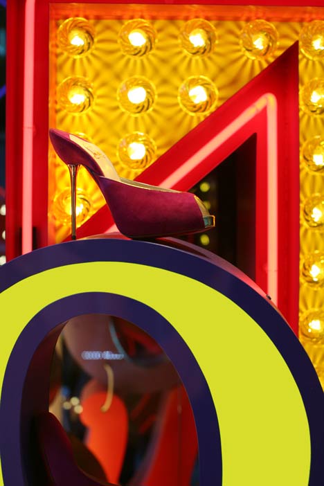 Christian Louboutin Mount Street Window by Studio XAG Christian Louboutin Mount Street Window by Studio XAG