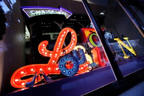 Christian Louboutin Mount Street Window by Studio XAG Christian Louboutin Mount Street Window by Studio XAG