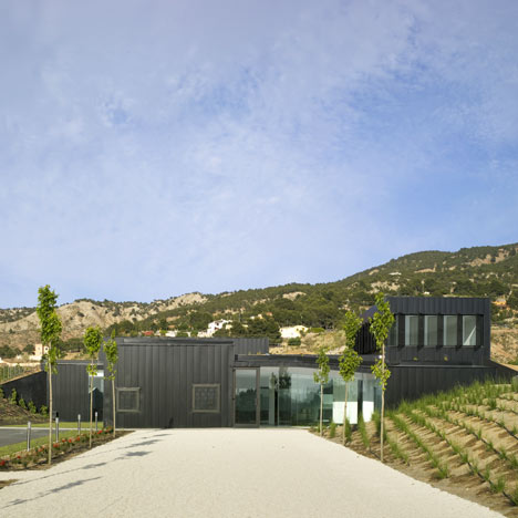Funeral Home and Garden in Pinoso by Cor Funeral Home and Garden in Pinoso by Cor