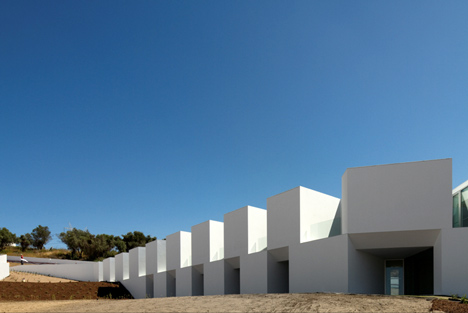 House for elderly people by Aires Mateus Arquitectos