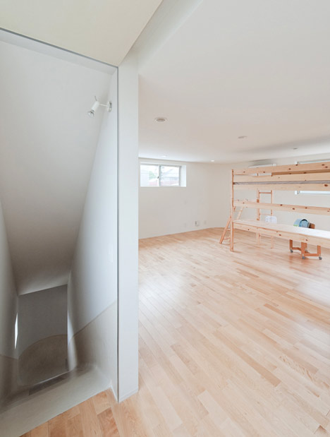 House in Nakameguro by Level Architects House in Nakameguro by Level Architects