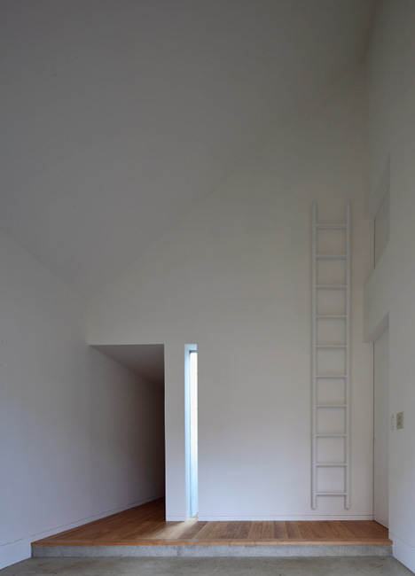 House in Nasu by Kazunori Fujimoto
