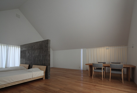 House in Nasu by Kazunori Fujimoto